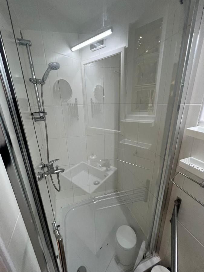 Studio Apartman Luka Zagreb Eksteriør billede